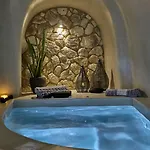 Oda ve Kahvaltı Floria Karterados (Santorini)