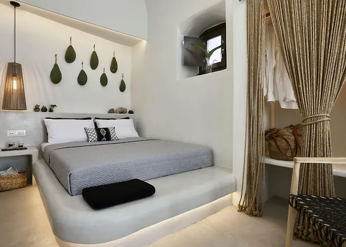 Floria Oda ve Kahvaltı Karterados (Santorini)