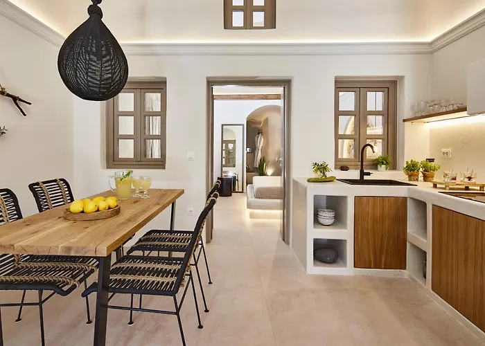 Floria Oda ve Kahvaltı 4*