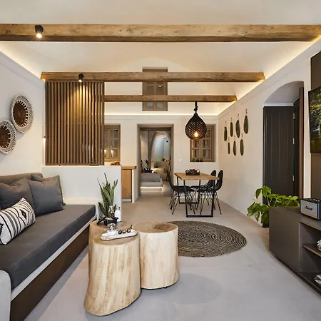 Floria Bed & Breakfast 4*